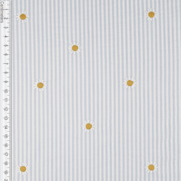 Daisy Stripe Lys Bl&aring; - Seersucker Brodert Bomull